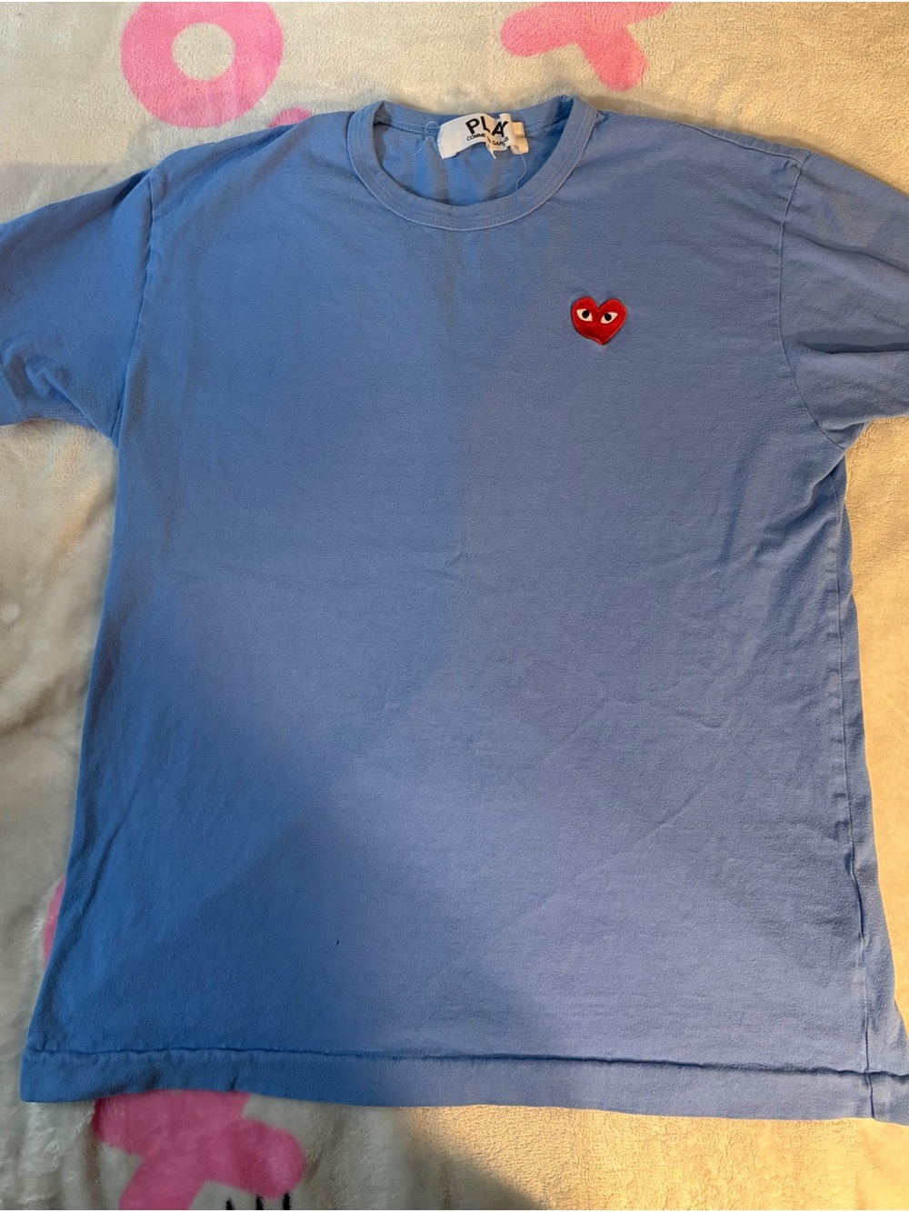 Men’s Comme des Garcons PLAY Blue T-Shirt with Red Heart Patch size extra large